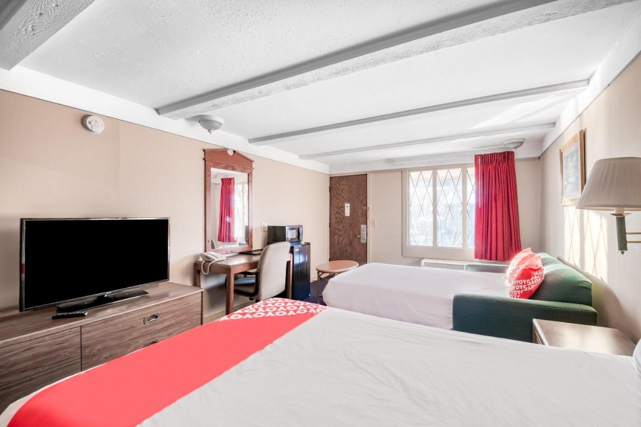 Oyo Hotel Wadsworth Oh I-76 Экстерьер фото