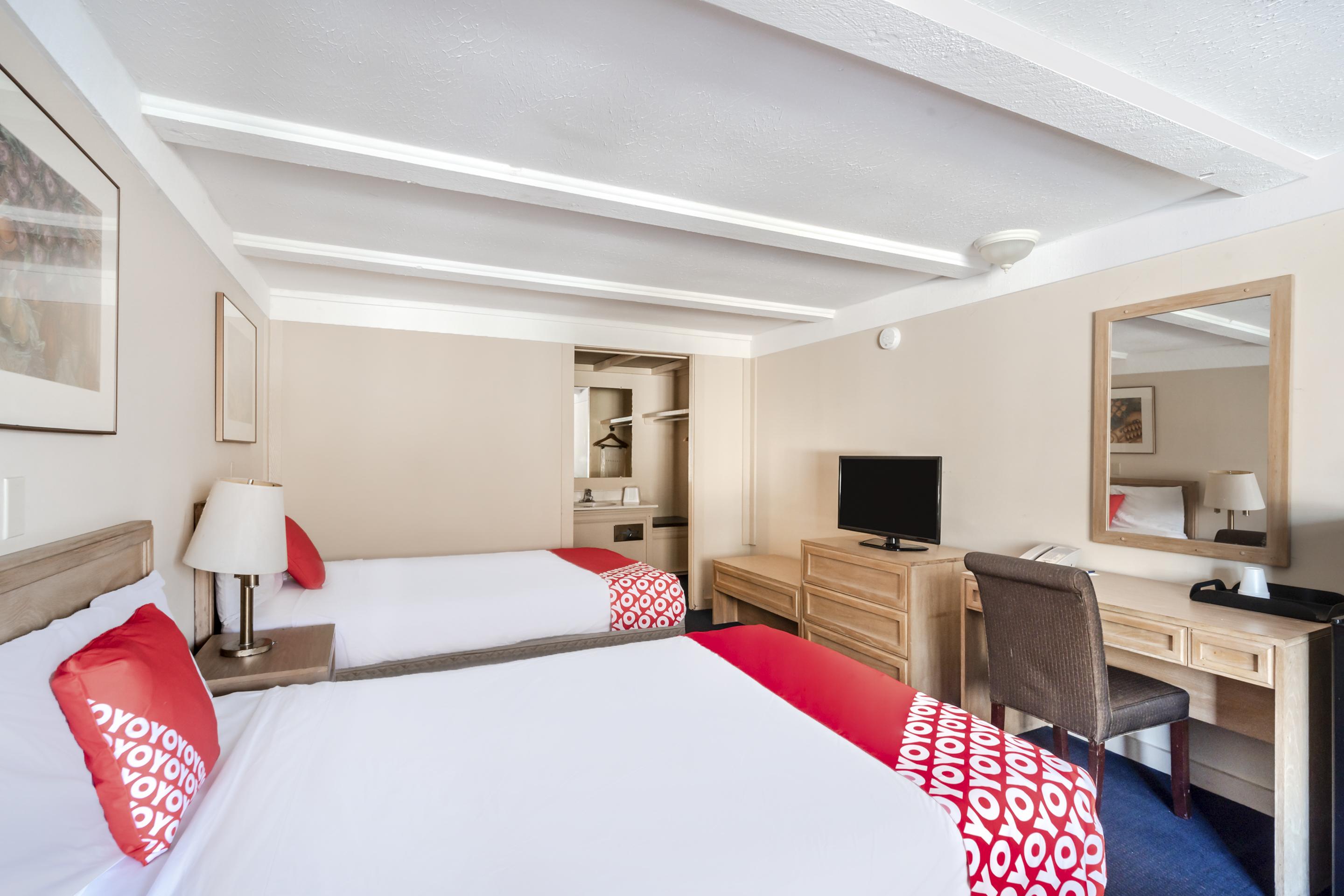 Oyo Hotel Wadsworth Oh I-76 Экстерьер фото
