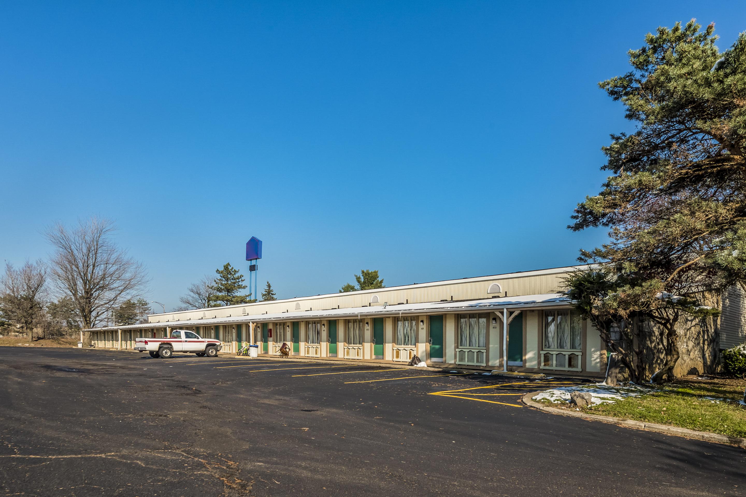 Oyo Hotel Wadsworth Oh I-76 Экстерьер фото