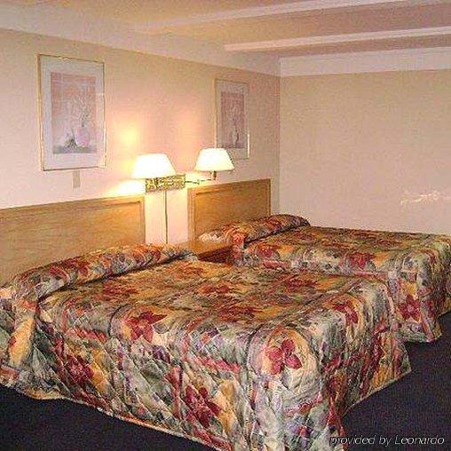 Oyo Hotel Wadsworth Oh I-76 Номер фото