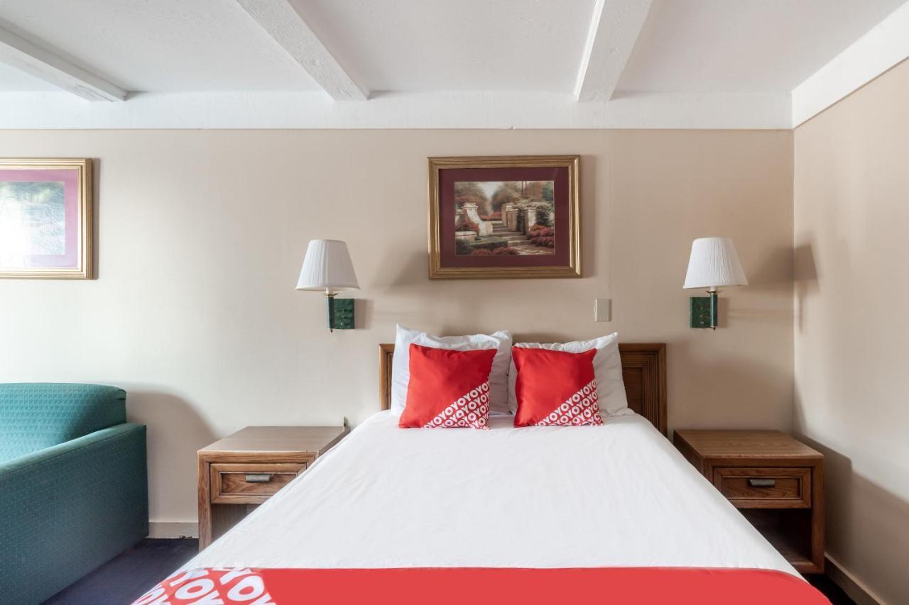 Oyo Hotel Wadsworth Oh I-76 Экстерьер фото