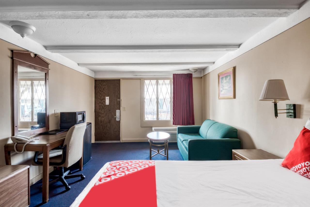 Oyo Hotel Wadsworth Oh I-76 Экстерьер фото